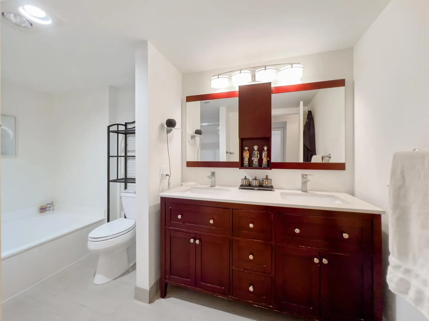37 Stratford Lane, #C