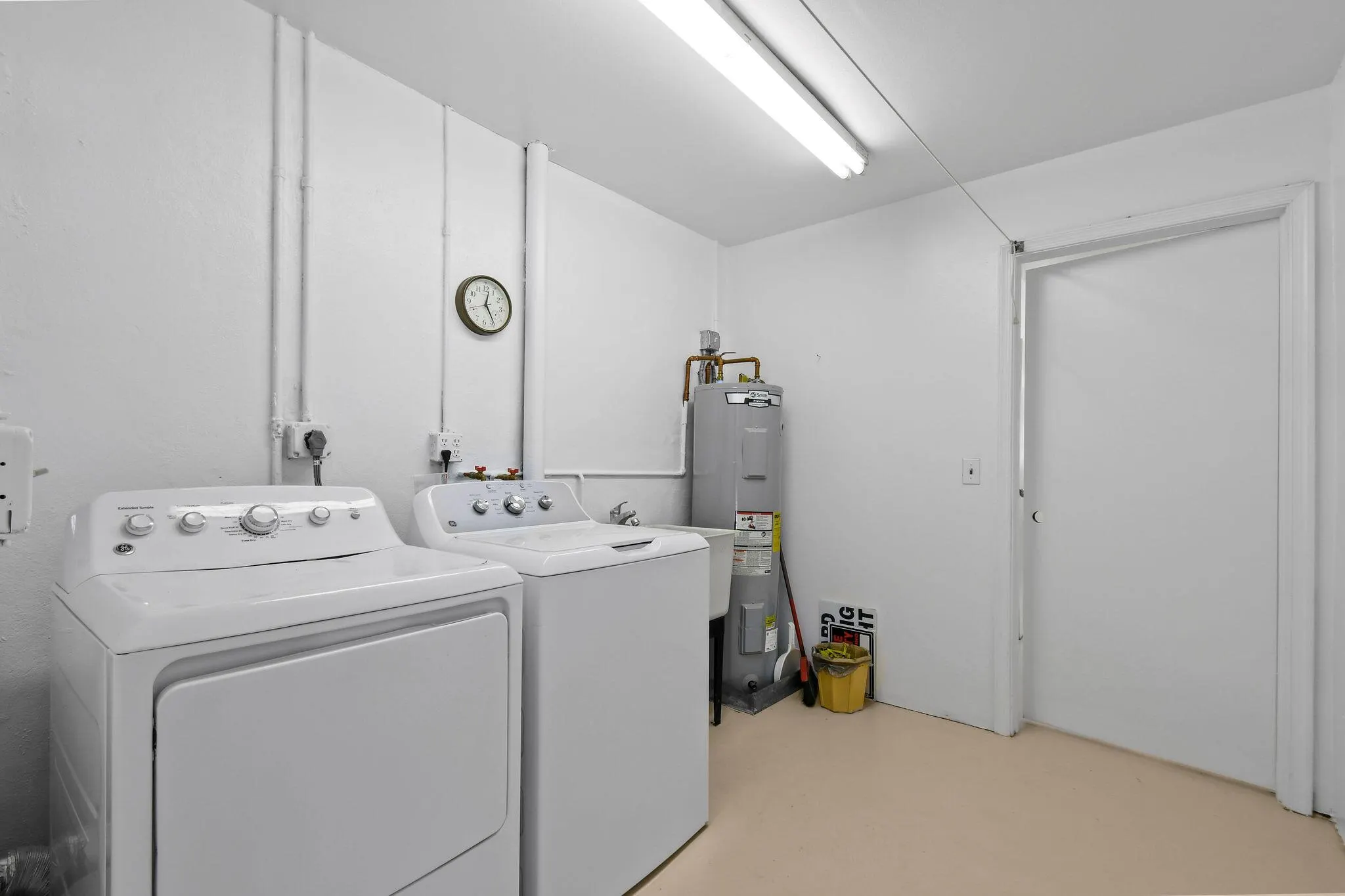 10040 Meridian Way N, #206