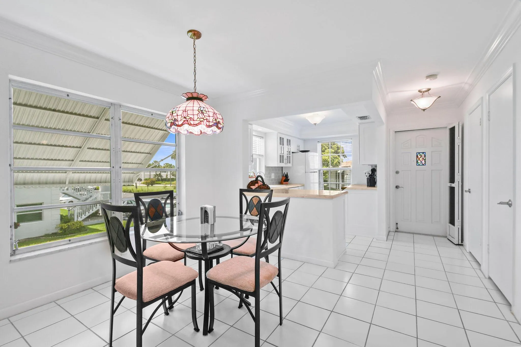 10040 Meridian Way N, #206