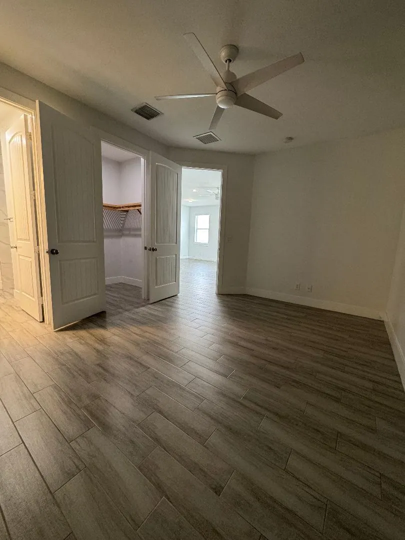 1029 Mango Drive