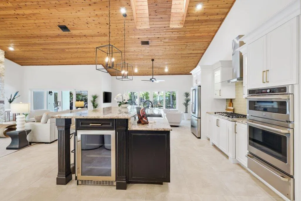 2281 NW 39th Drive