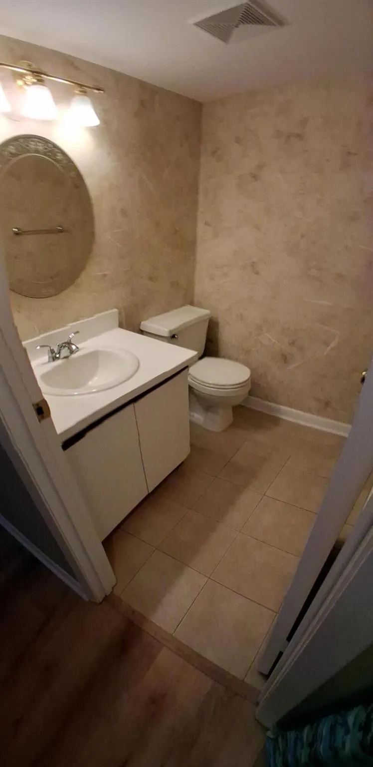 61 SW South River 105 Drive, #105