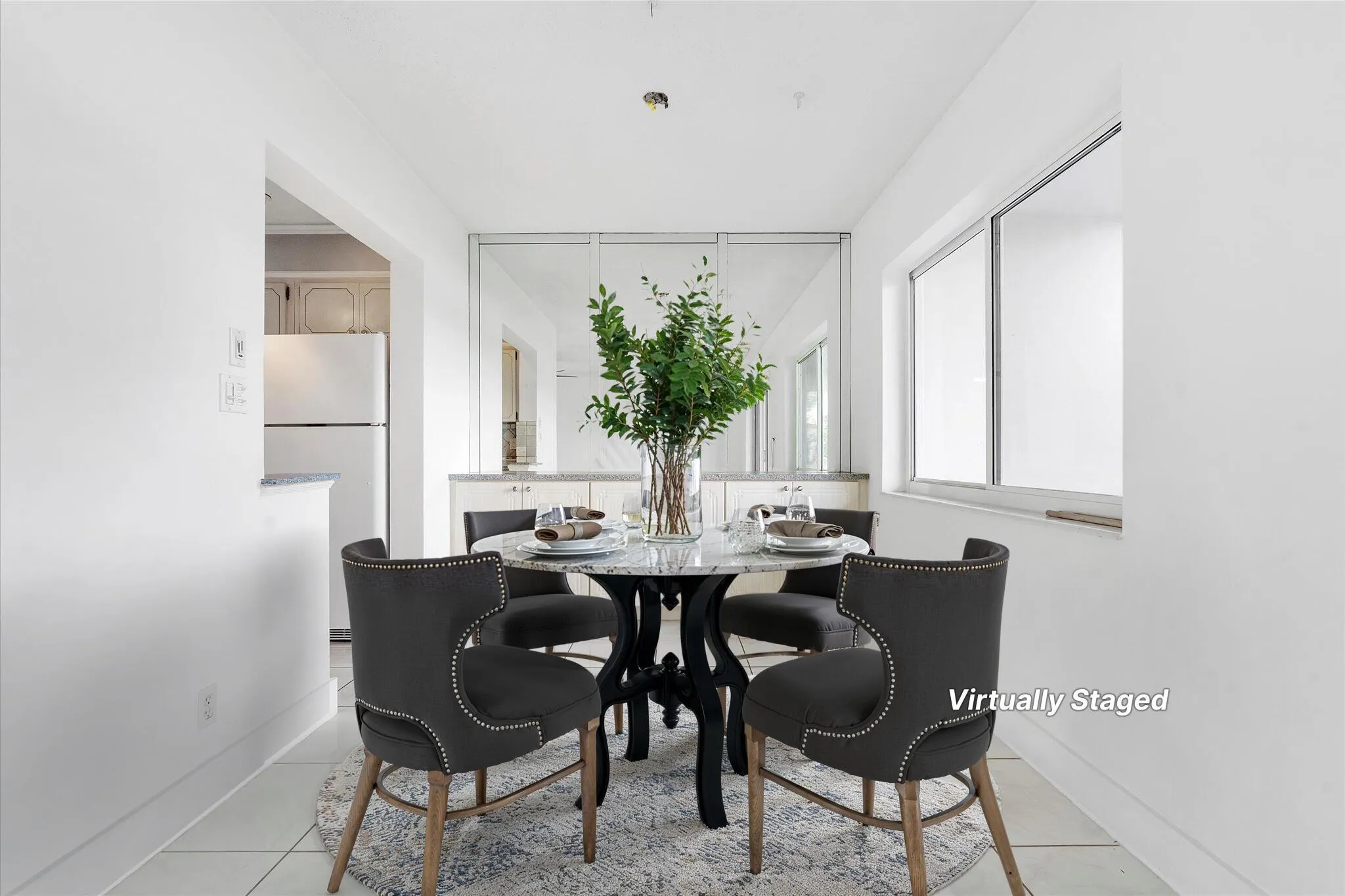 1001 N Riverside Drive, #104