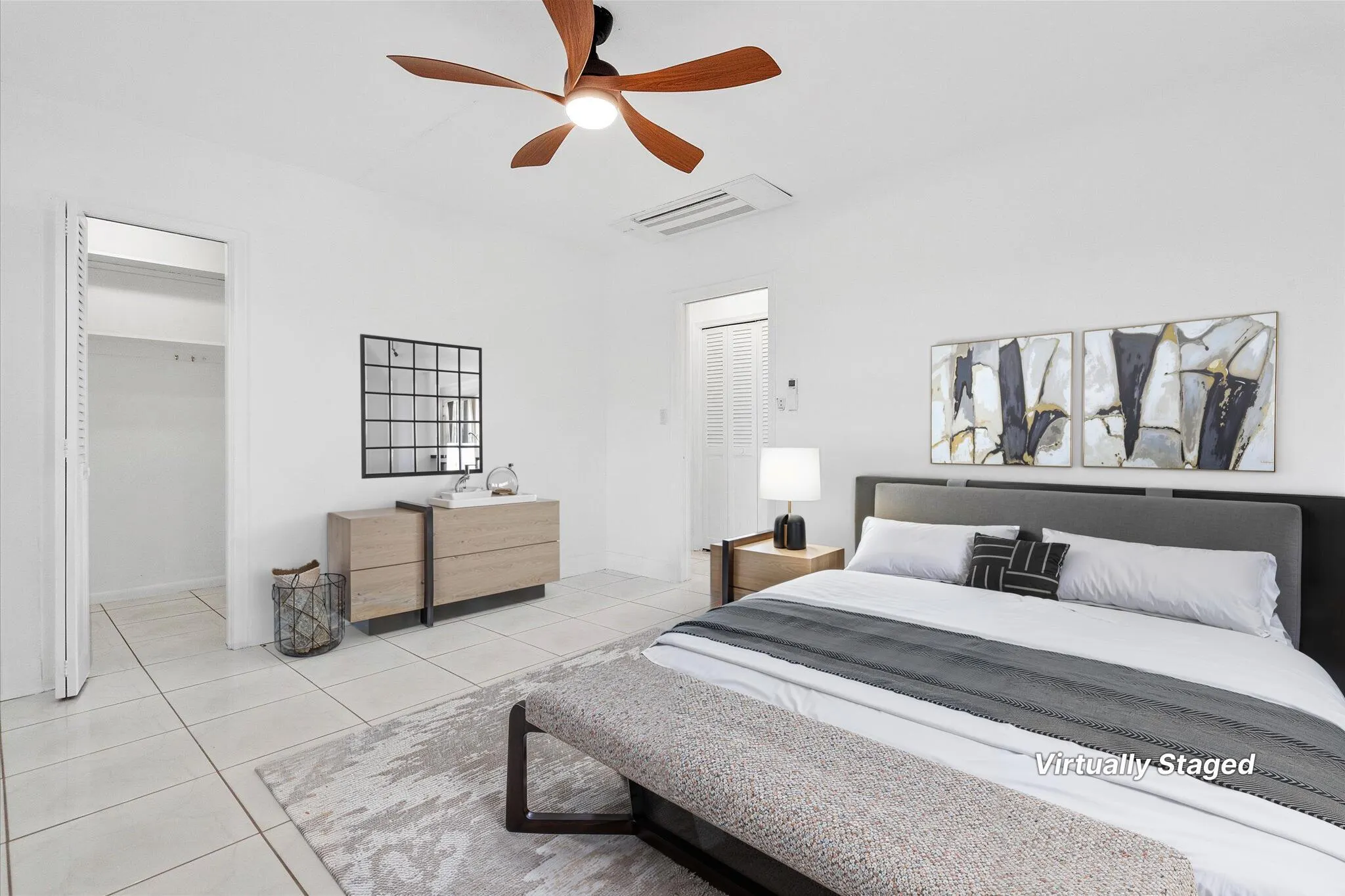 1001 N Riverside Drive, #104