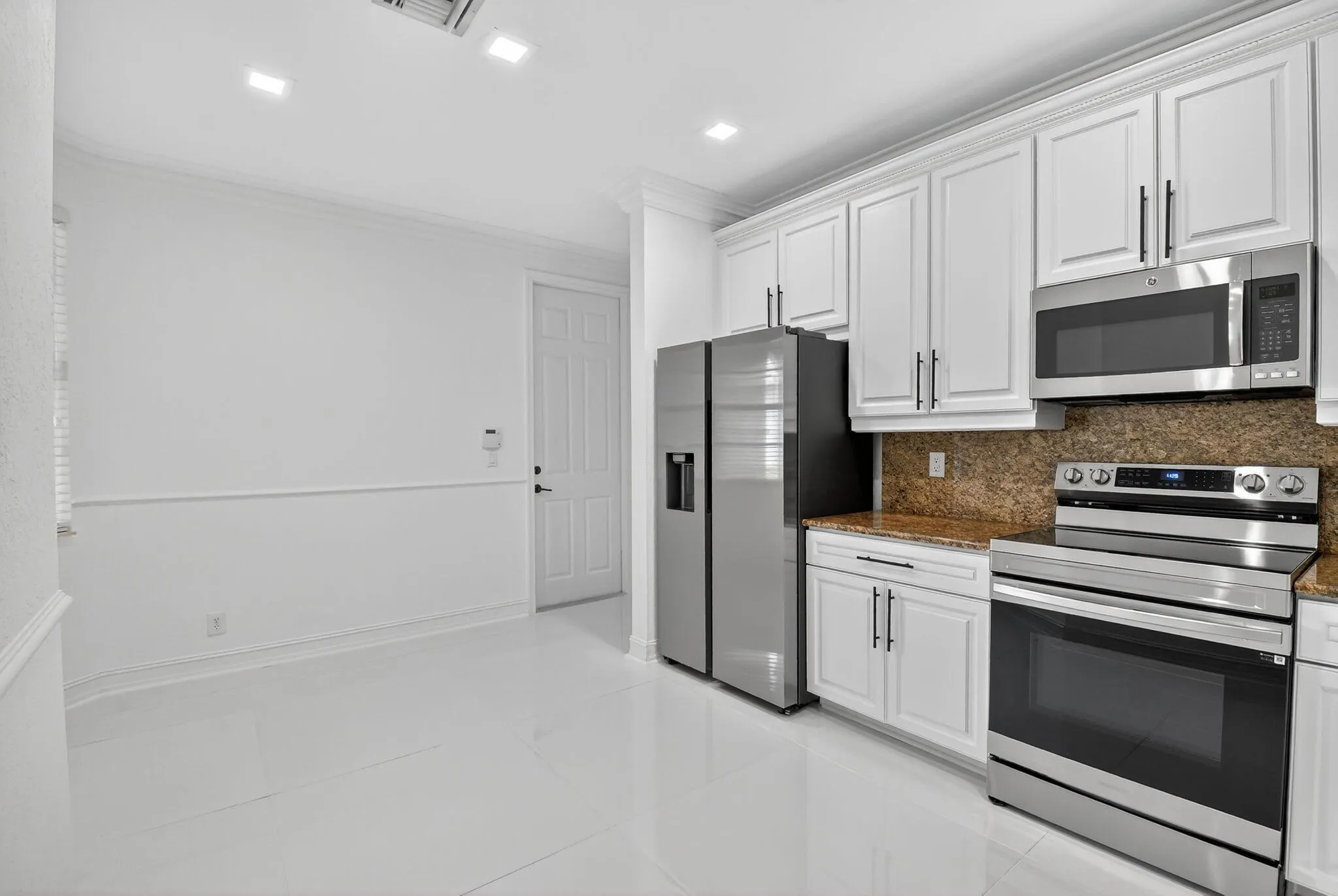 16081 Poppyseed Circle, #2102
