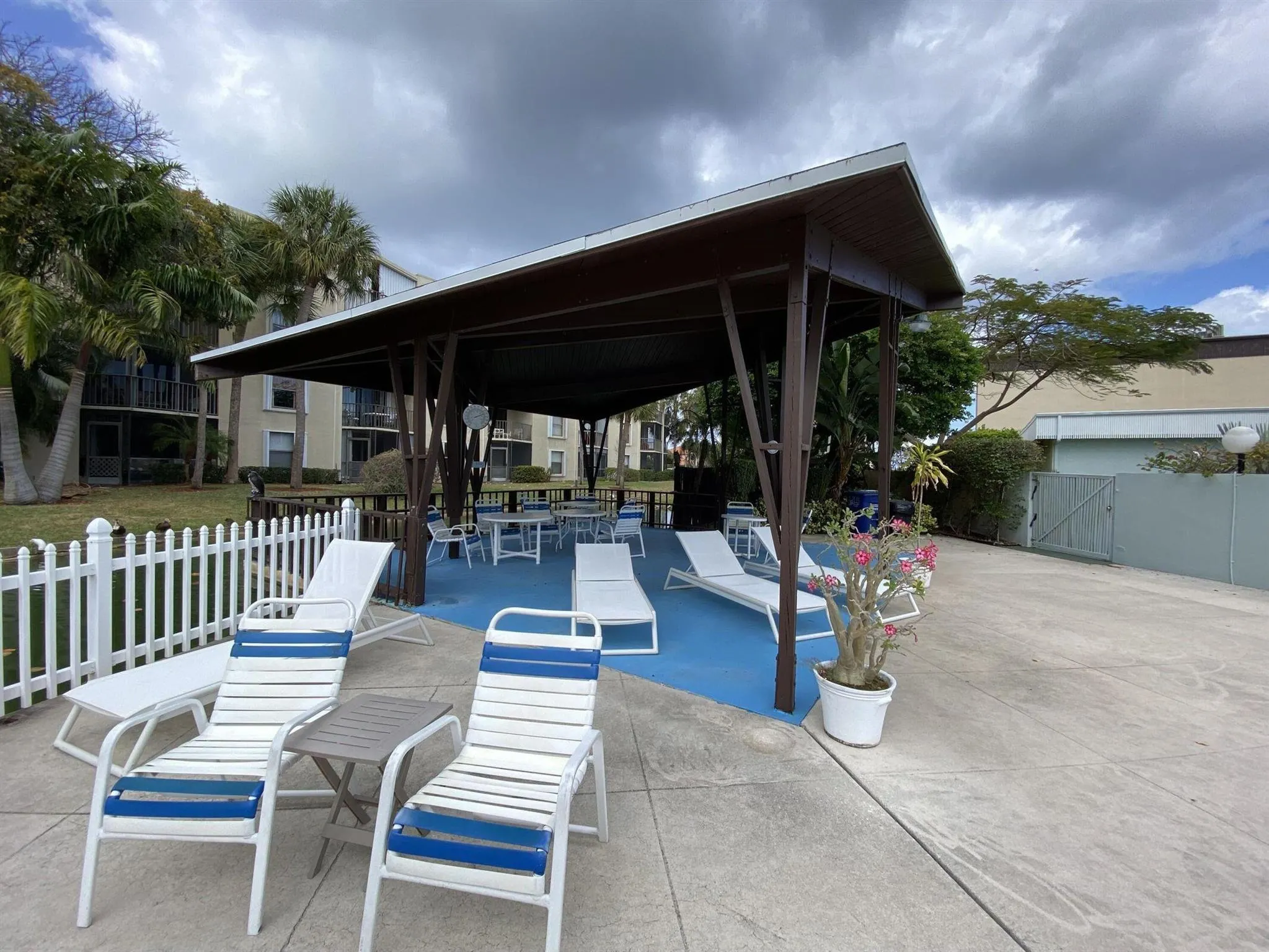 300 Waterway Drive S, #105