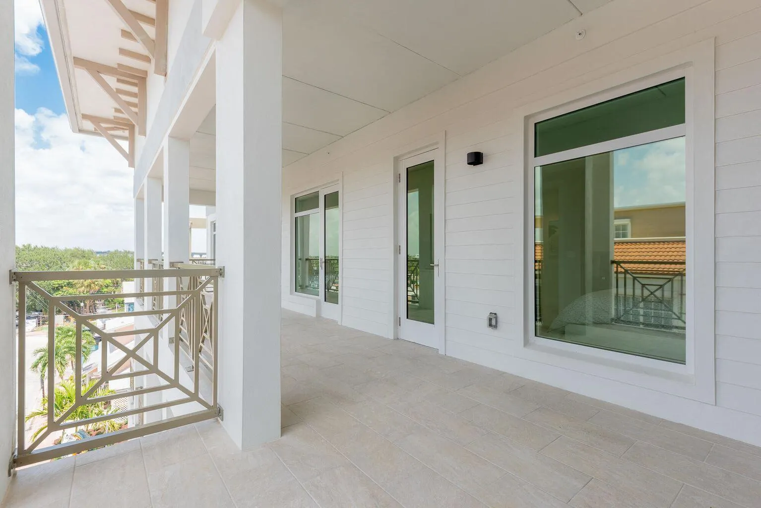 41 SW Seminole Street, #410