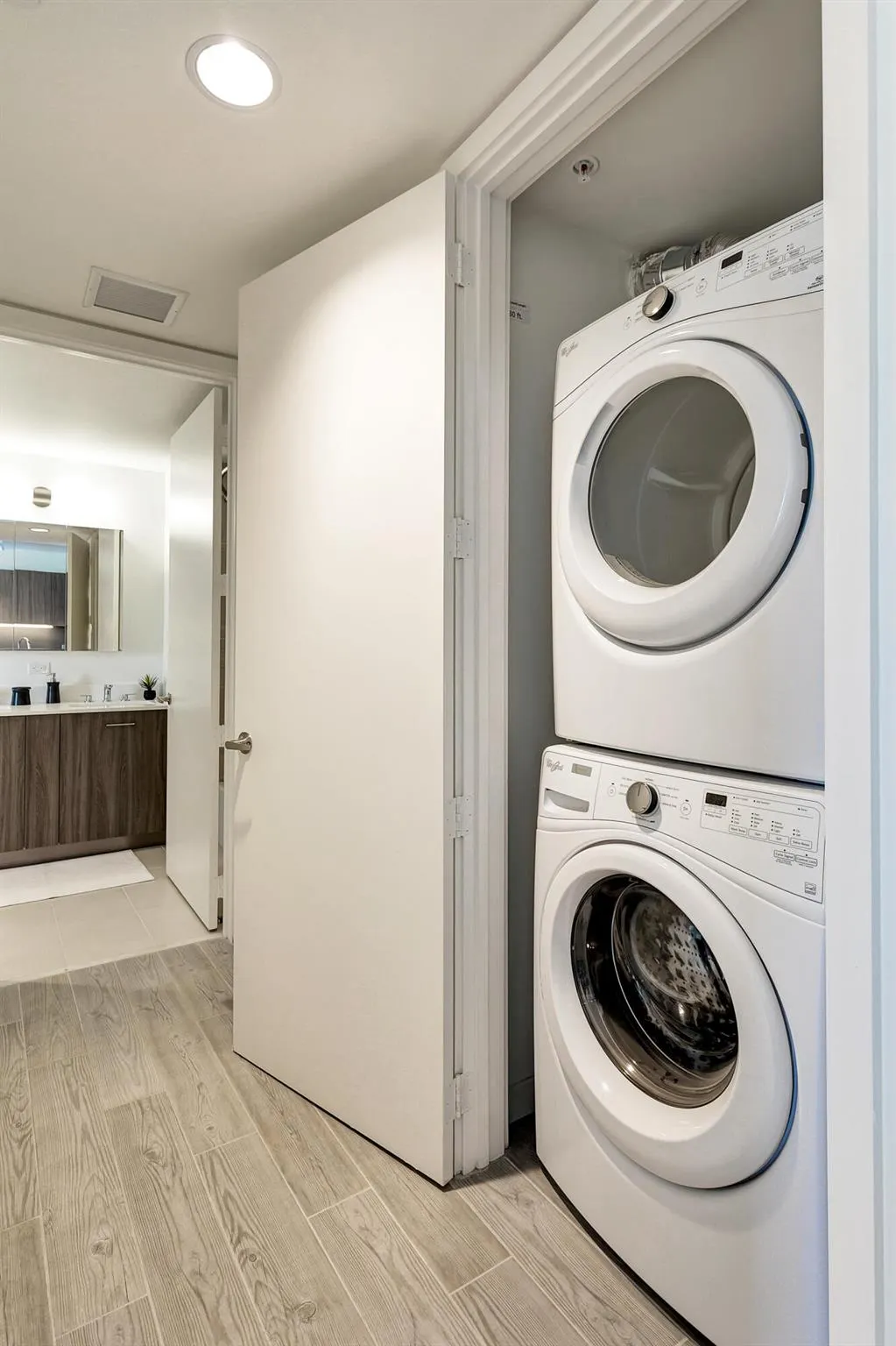 3635 NE 1st Avenue, #801