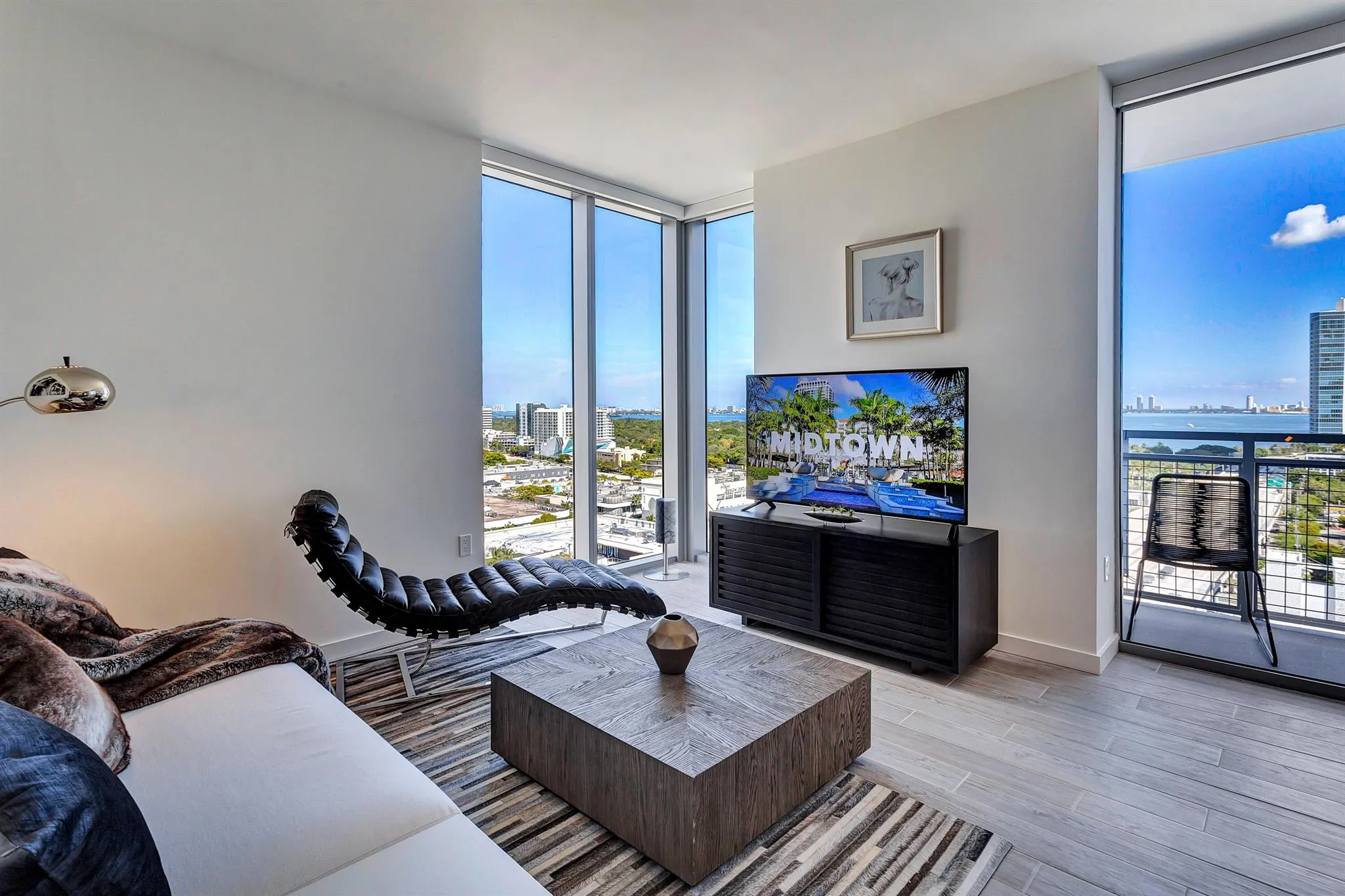 3635 NE 1st Avenue, #801