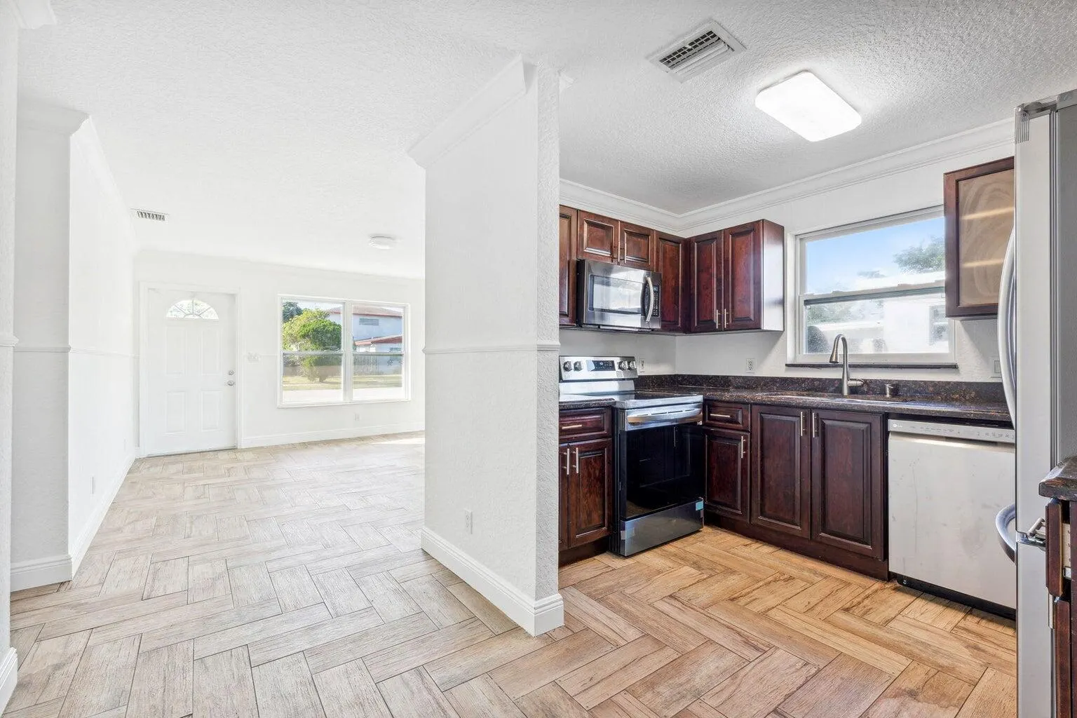 714 NW 2nd Avenue