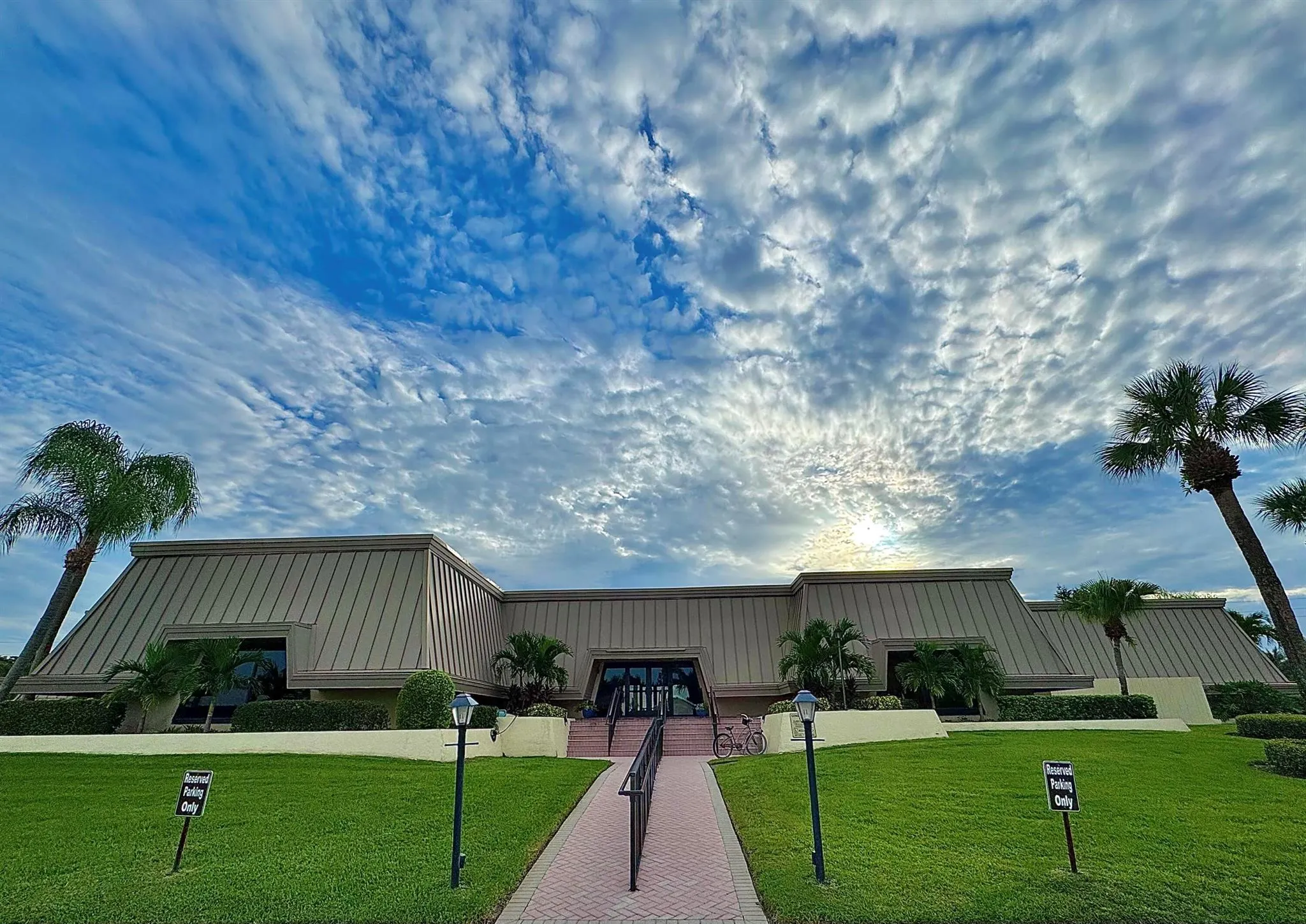 1800 SE Saint Lucie Boulevard, #7-301