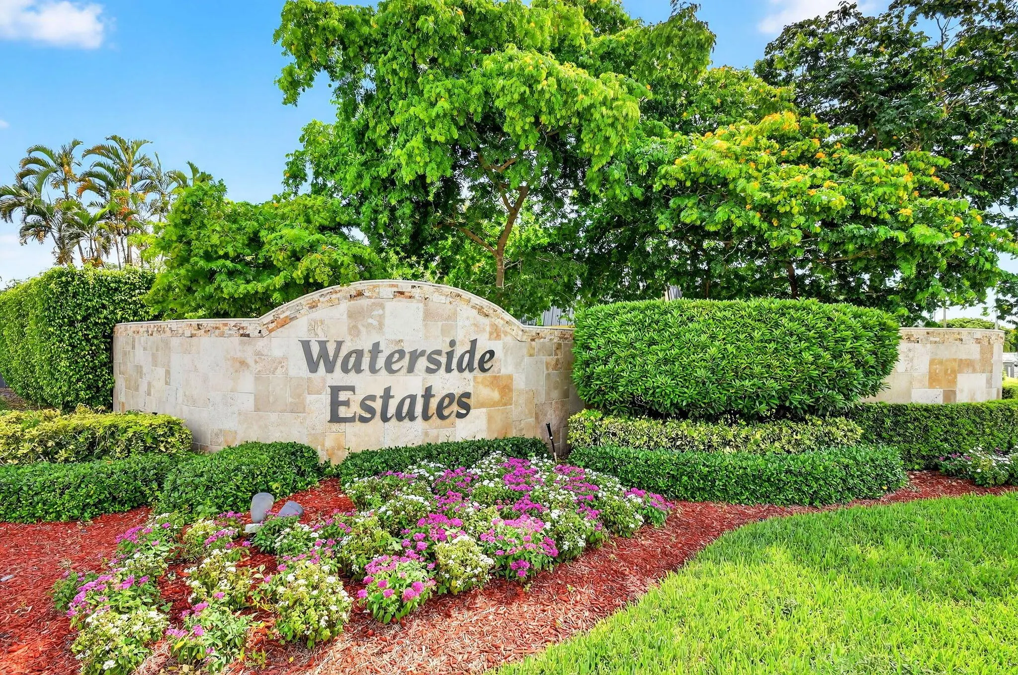 2494 Waterside Drive, #4c