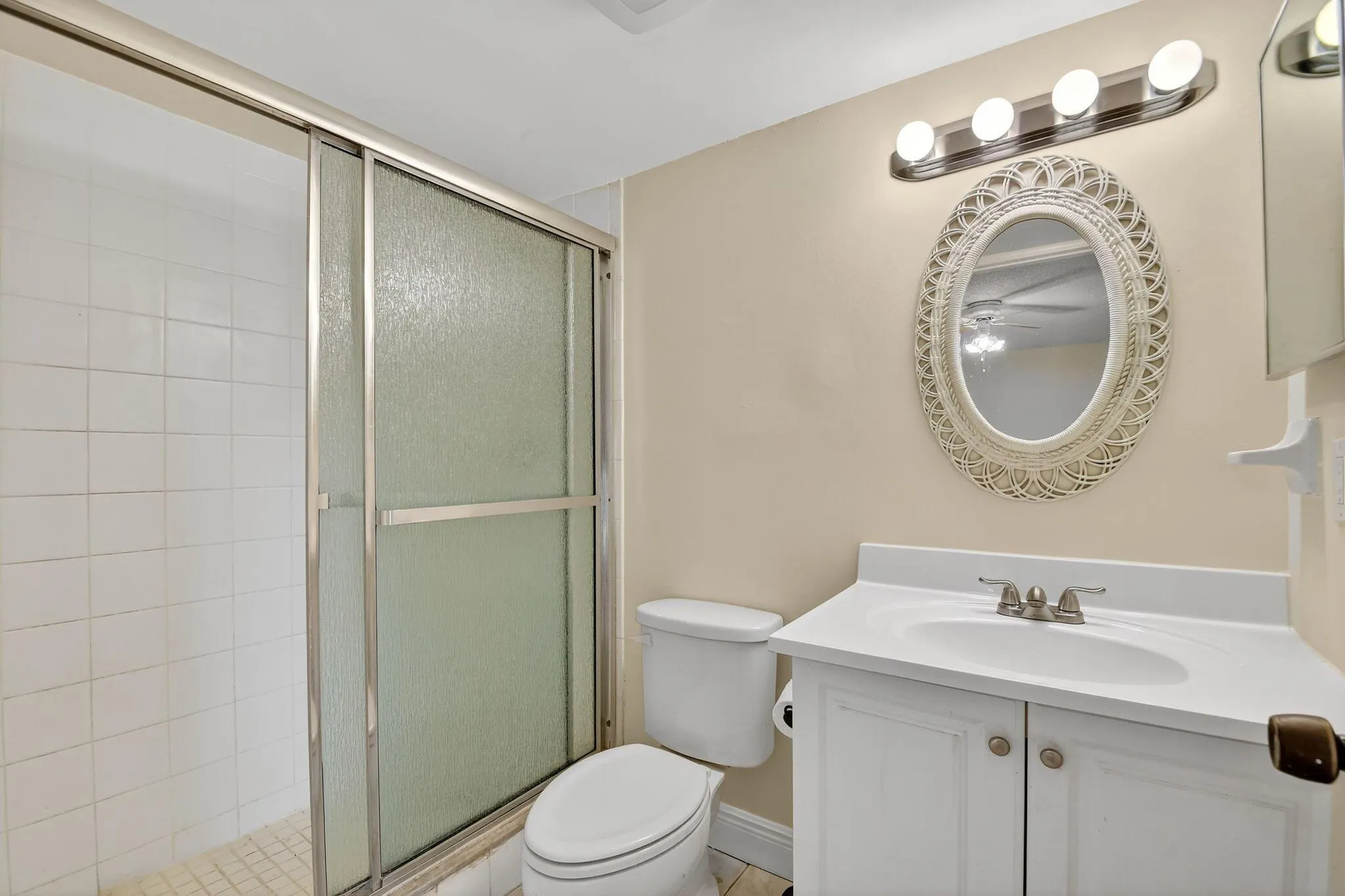 2494 Waterside Drive, #4c