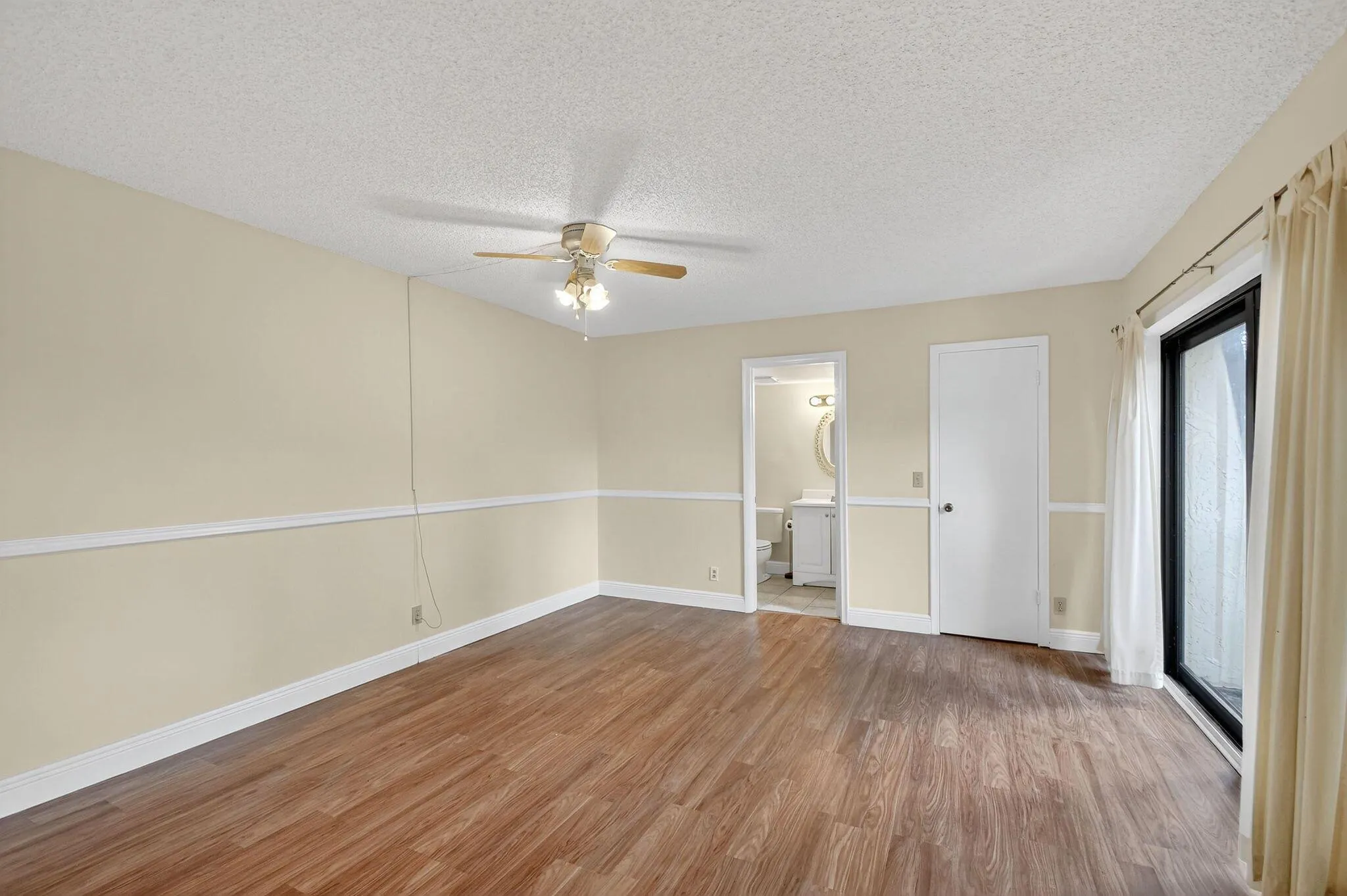 2494 Waterside Drive, #4c