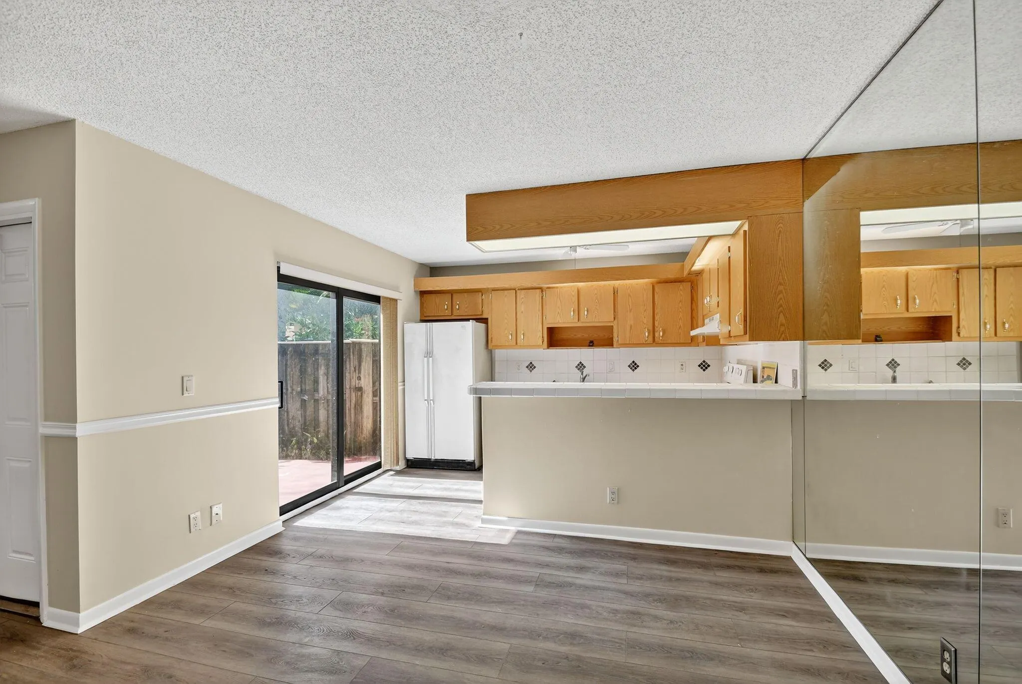 2494 Waterside Drive, #4c