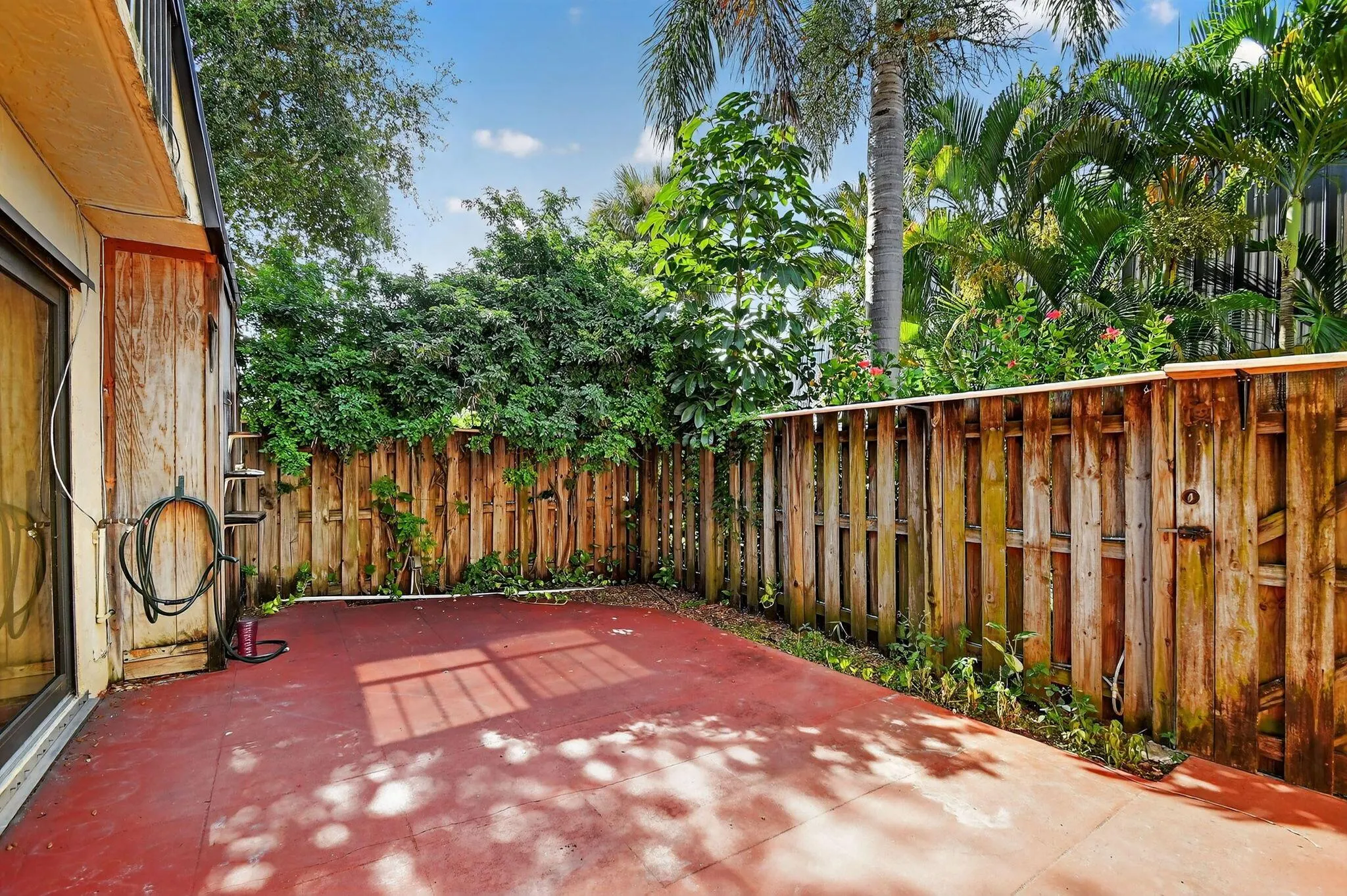 2494 Waterside Drive, #4c