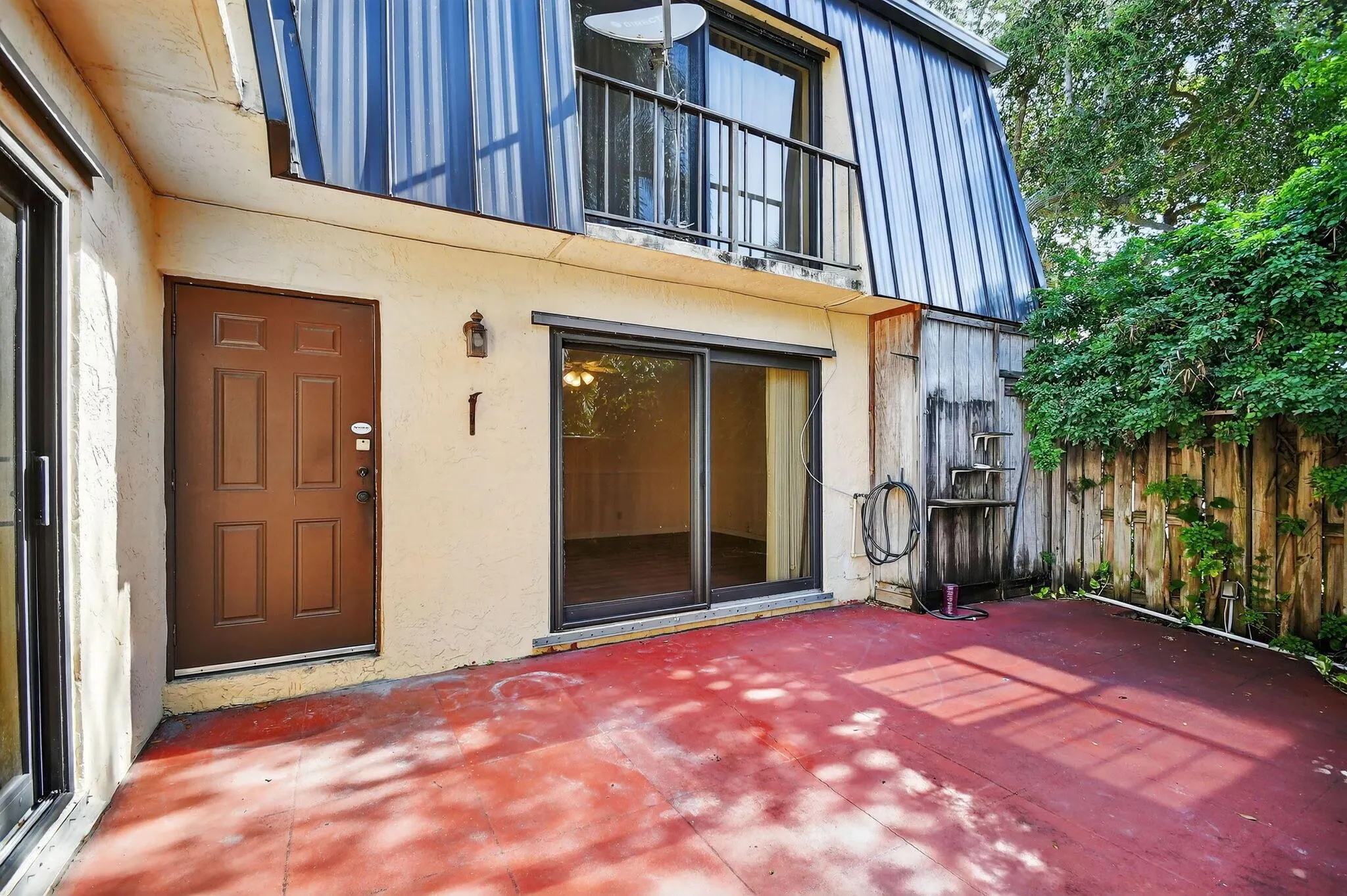 2494 Waterside Drive, #4c