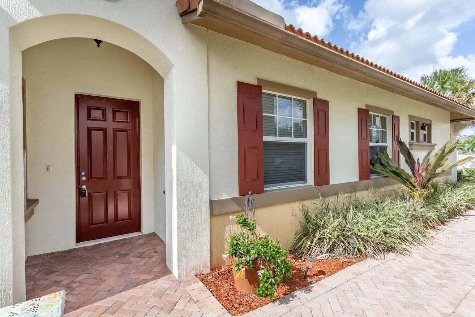 6072 NW 116th Drive