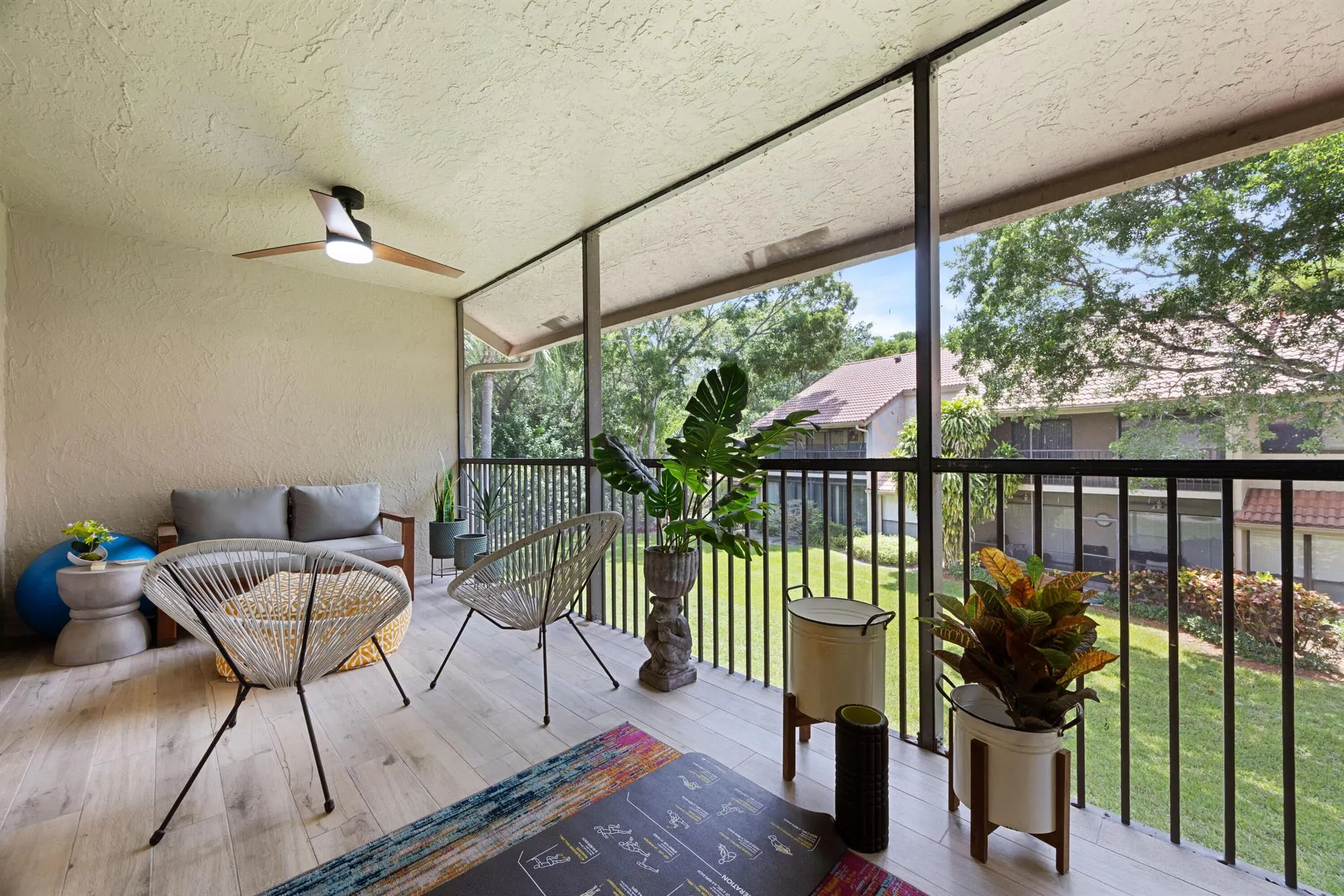 5710 Coach House Circle, #F