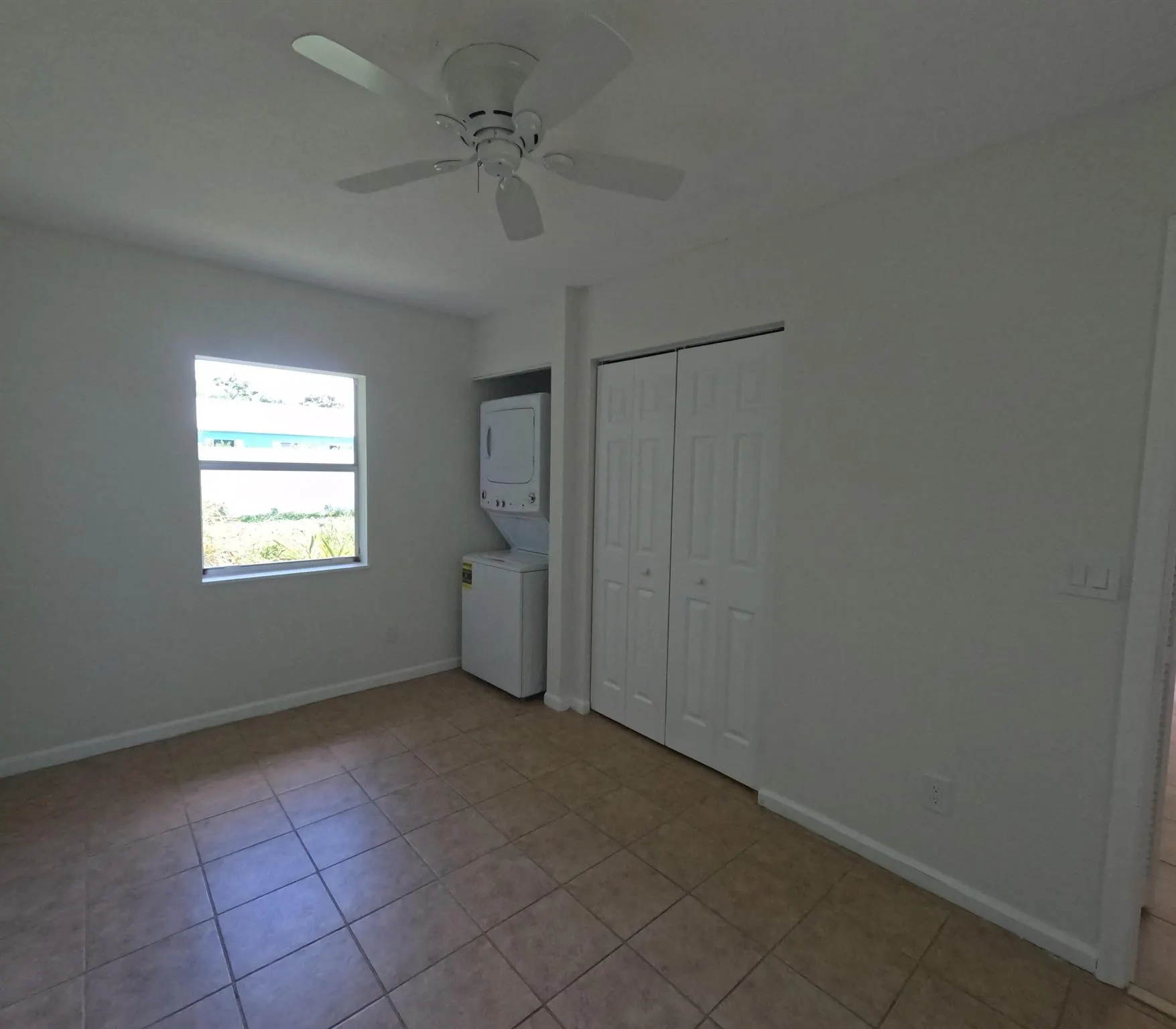 5555 SE 47th Av Avenue, #B