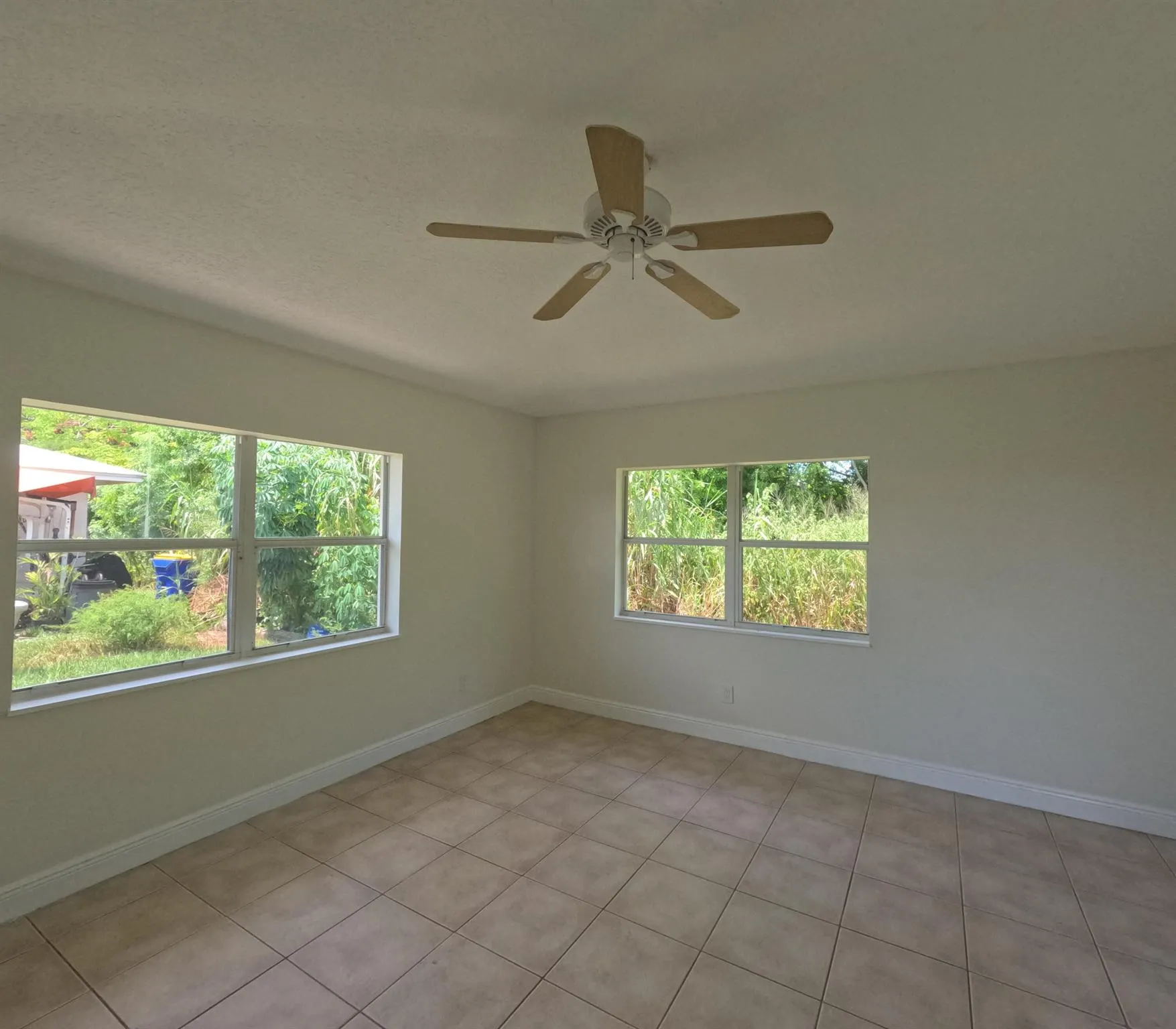 5555 SE 47th Av Avenue, #B