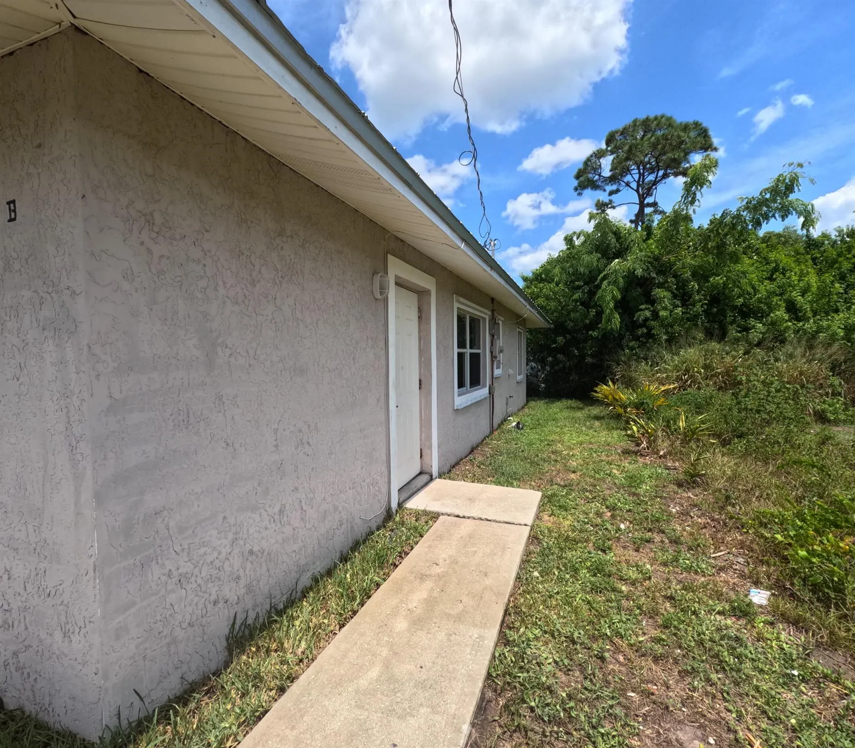 5555 SE 47th Av Avenue, #B