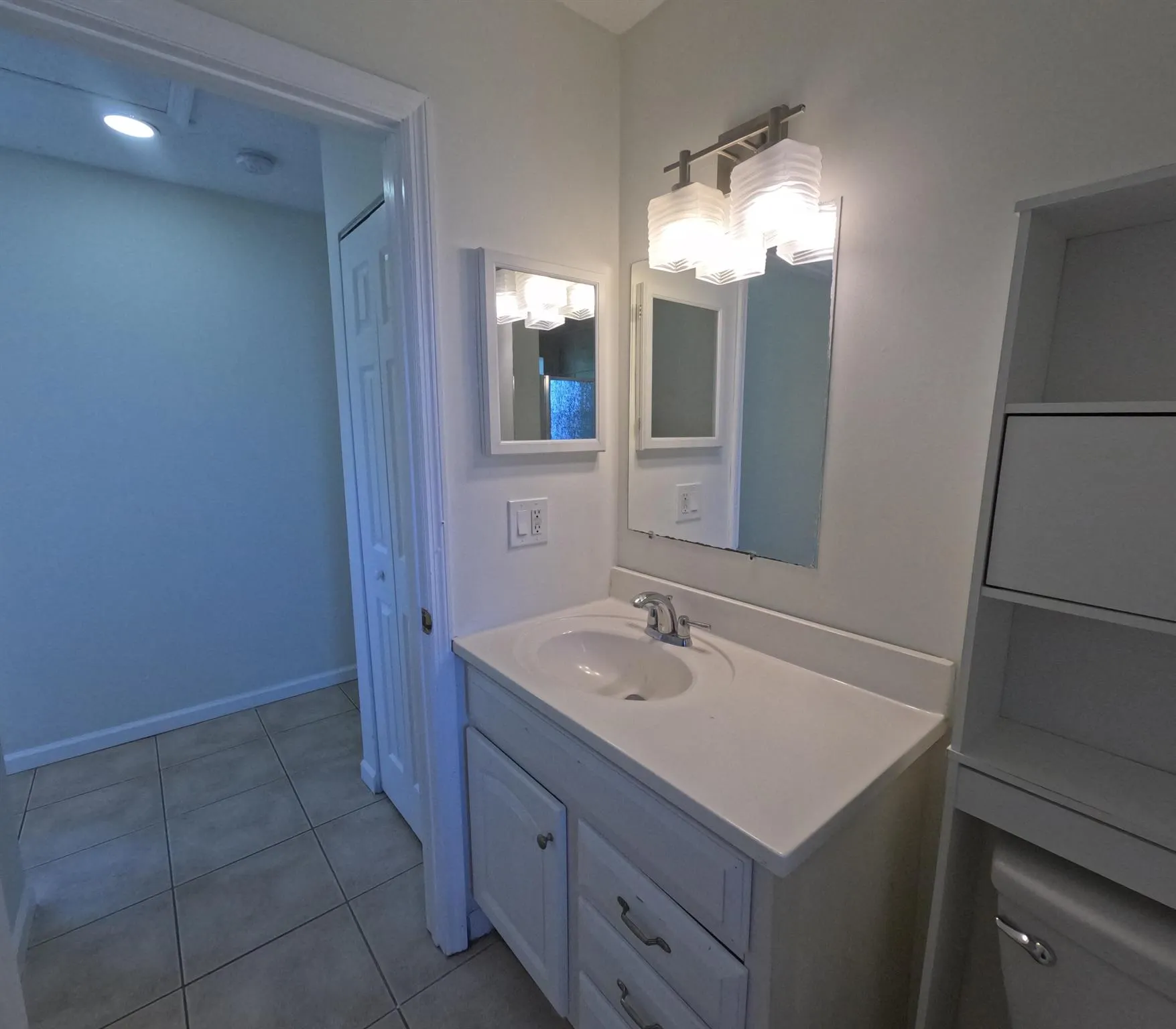 5555 SE 47th Av Avenue, #B