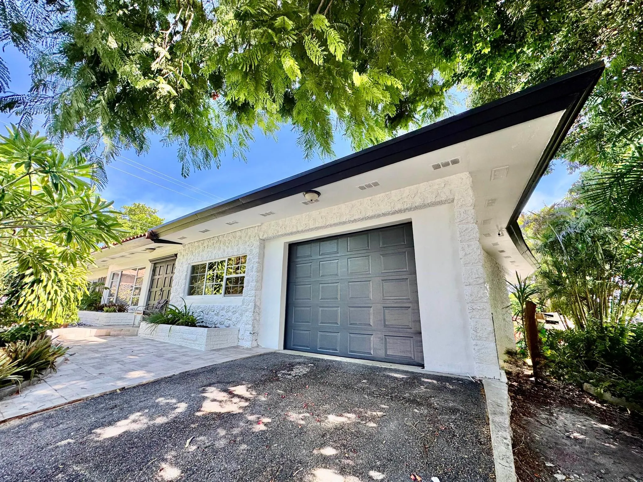 2802 SW 4th Street