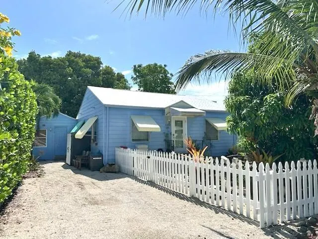 629 SE 4th Avenue