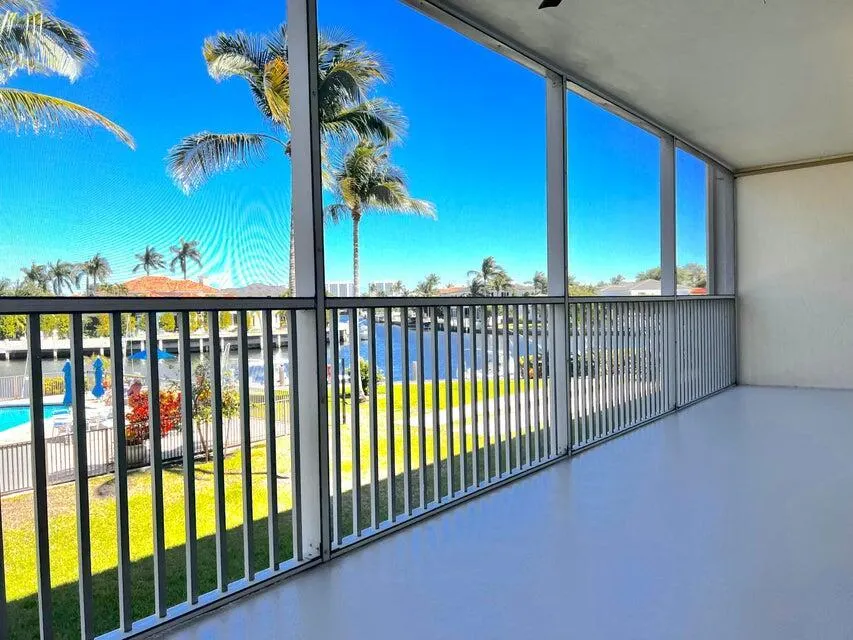 400 N Federal Highway, #208
