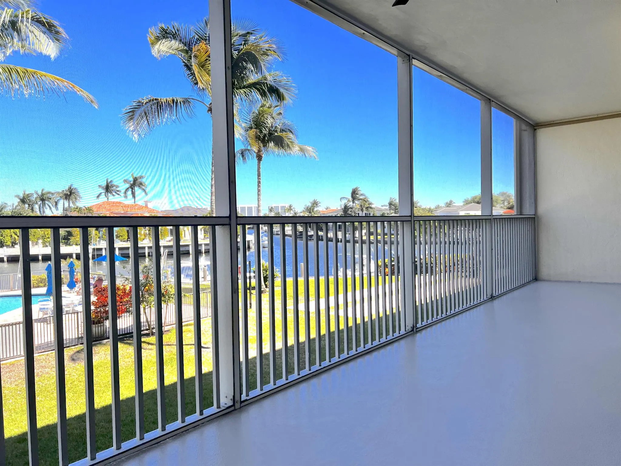 400 N Federal Highway, #208