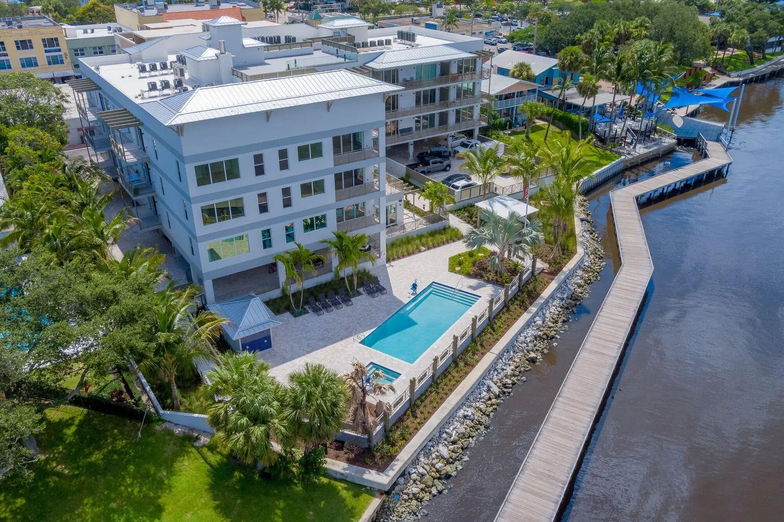 41 SW Seminole Street, #410