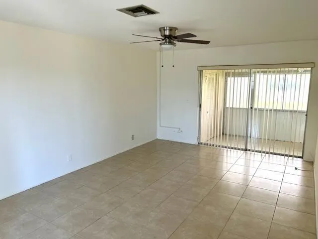 2907 Ashley Drive W, #C