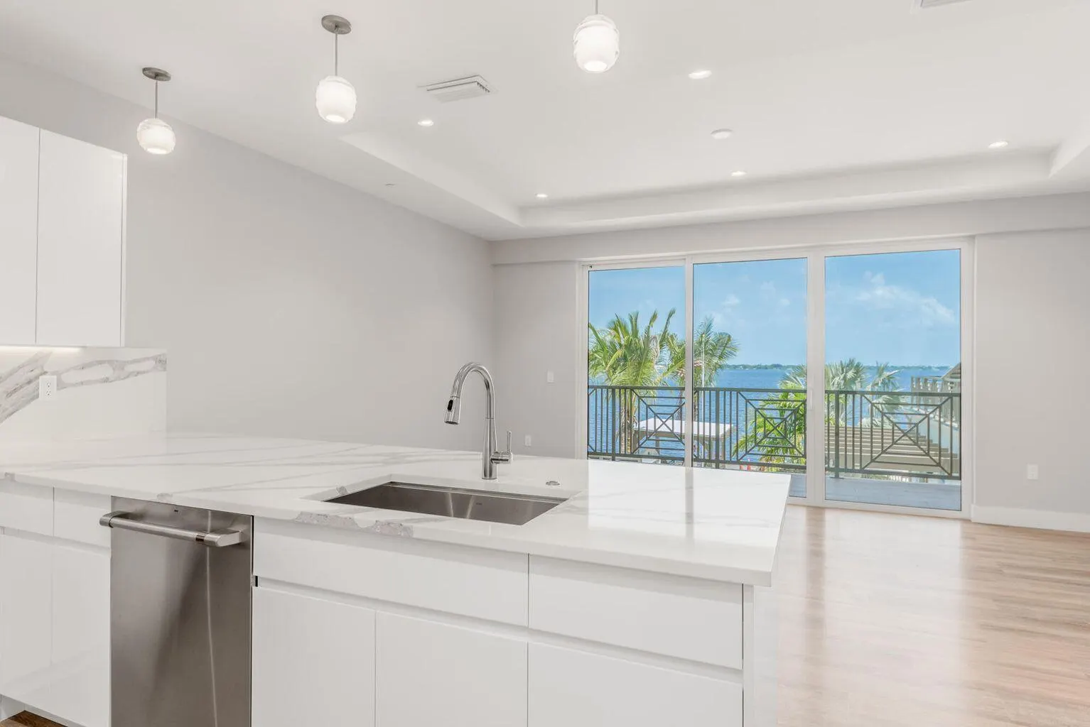 41 SW Seminole Street, #203