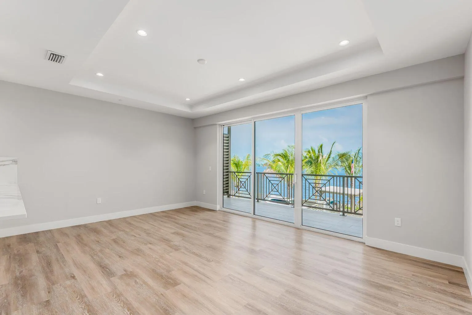 41 SW Seminole Street, #203