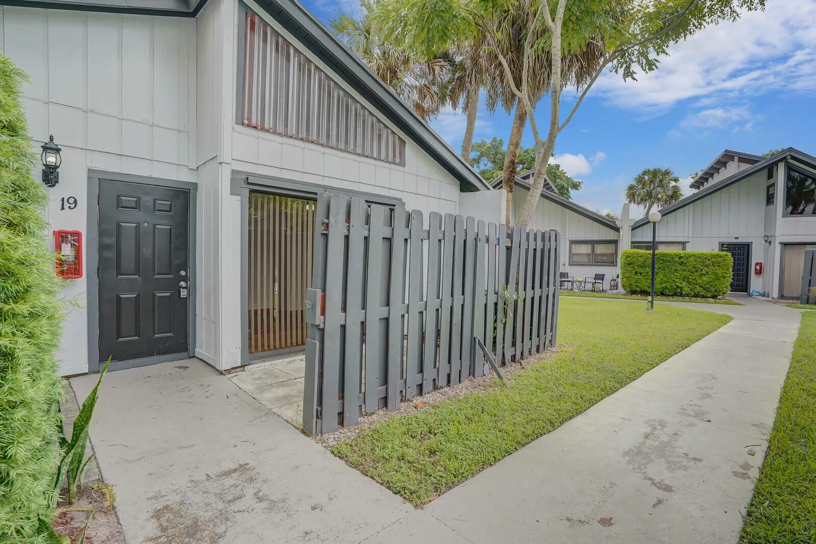 100 Sparrow Drive, #19