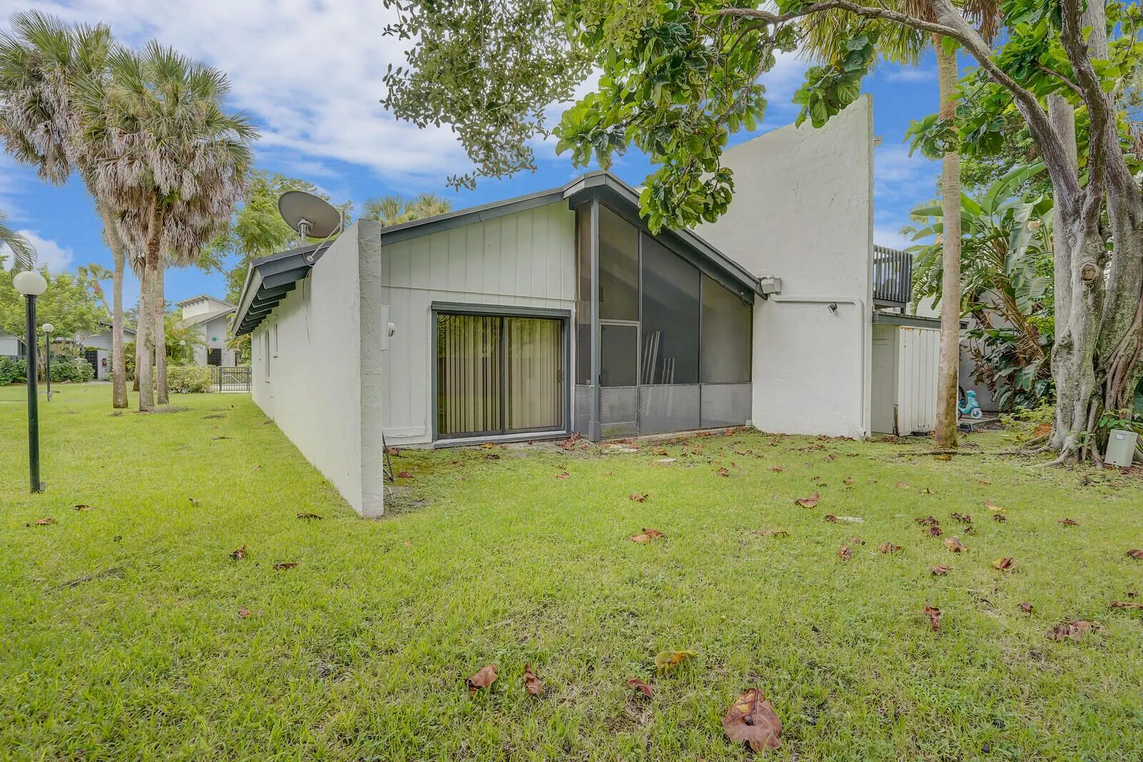 100 Sparrow Drive, #19