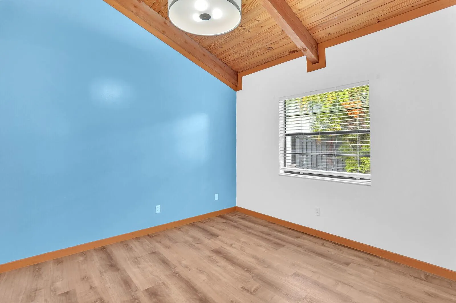 100 Sparrow Drive, #19