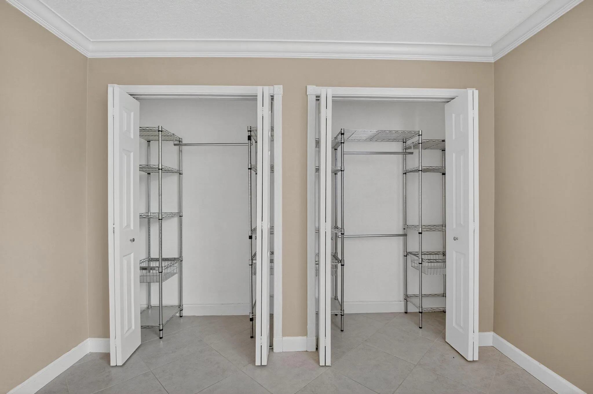 450 Egret Circle, #9201