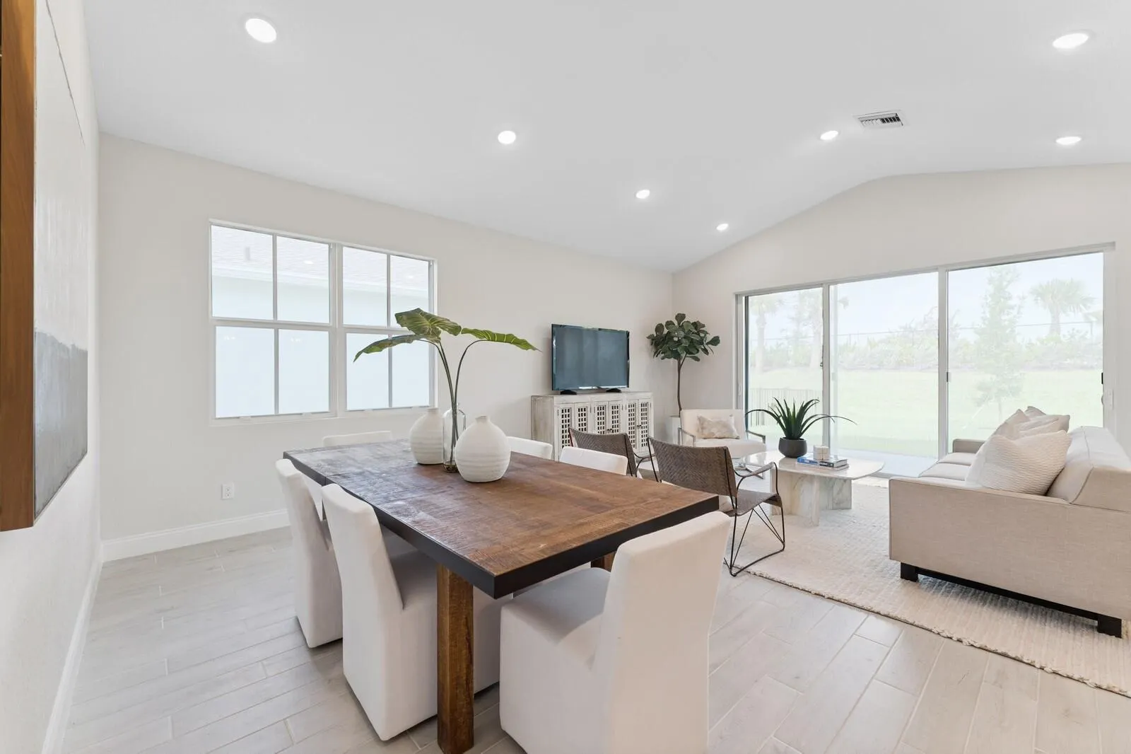 10098 NW Dreamweaver Road, #217