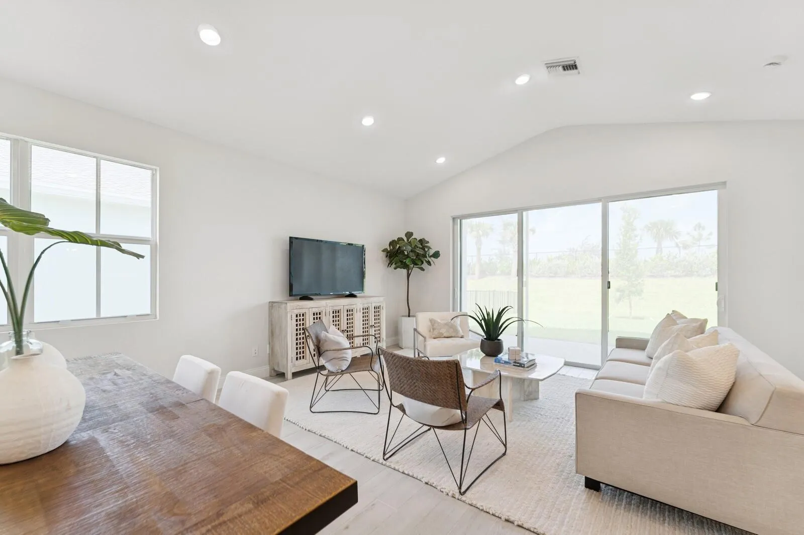 10098 NW Dreamweaver Road, #217