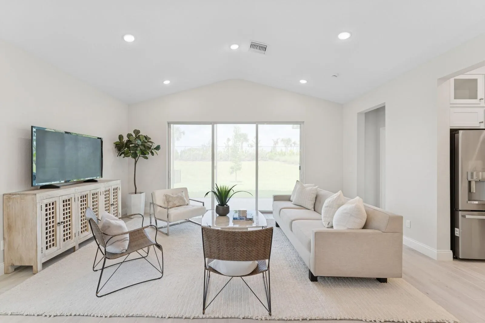 10098 NW Dreamweaver Road, #217