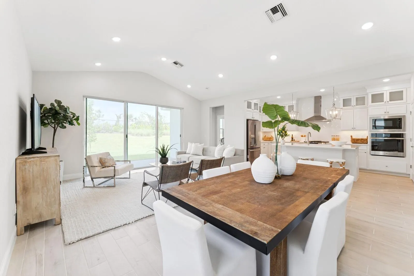10098 NW Dreamweaver Road, #217