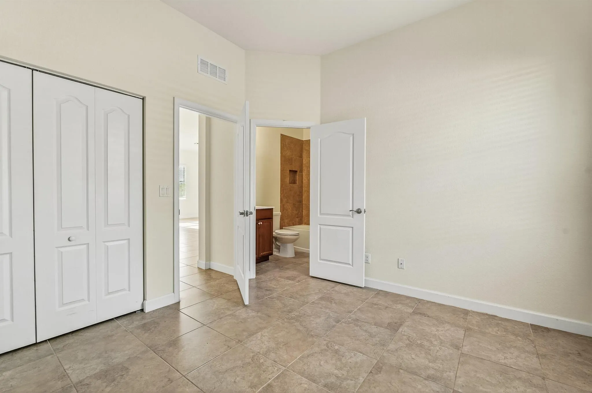 1769 Berkshire Circle SW