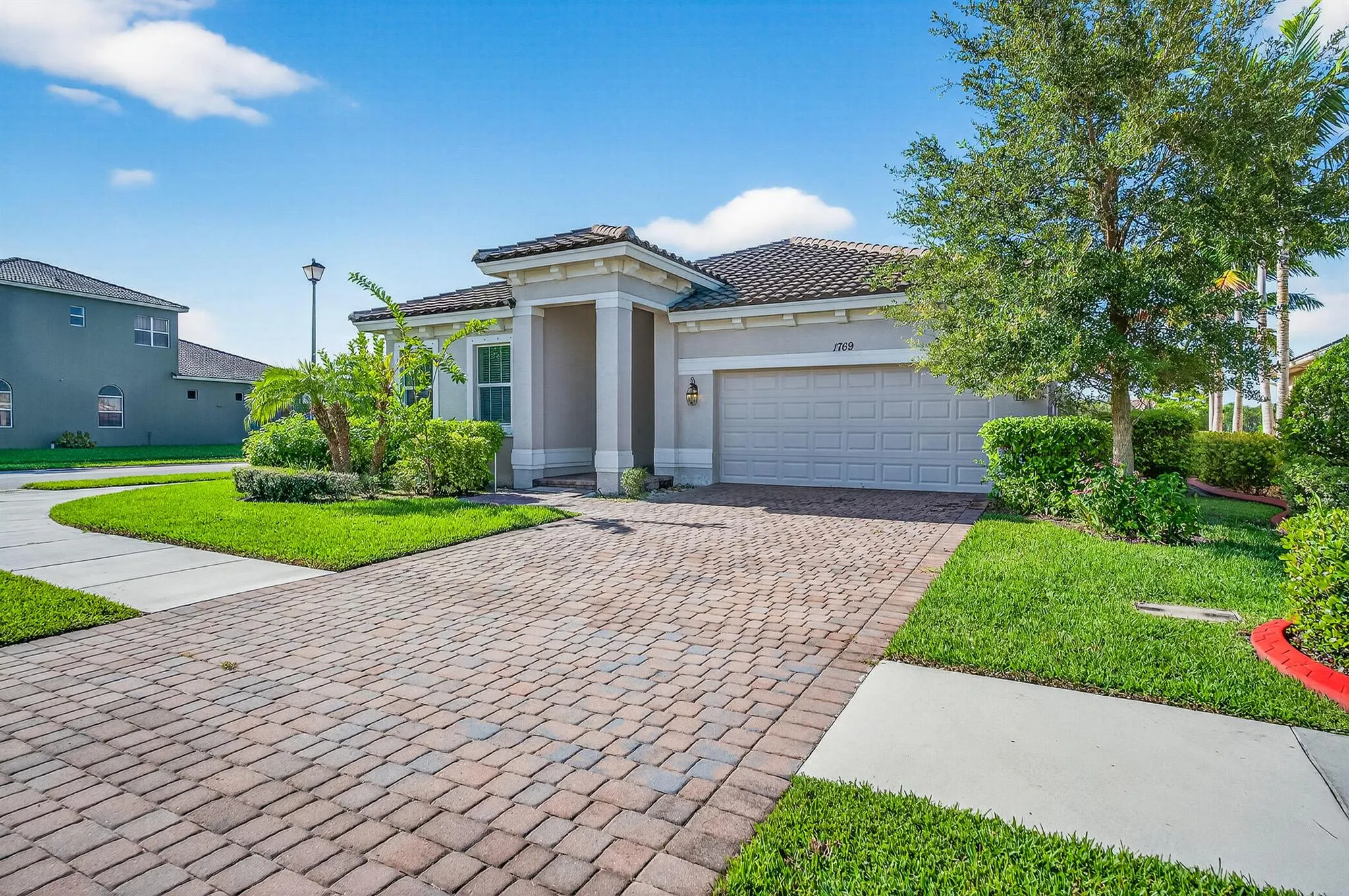 1769 Berkshire Circle SW