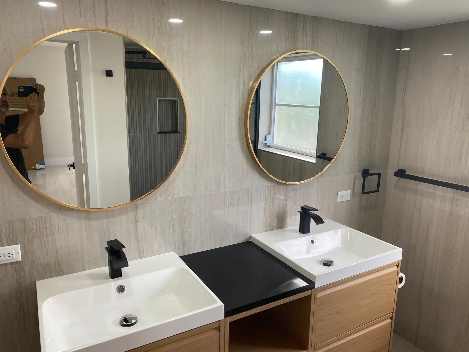 3960 Oaks Clubhouse Drive, #401
