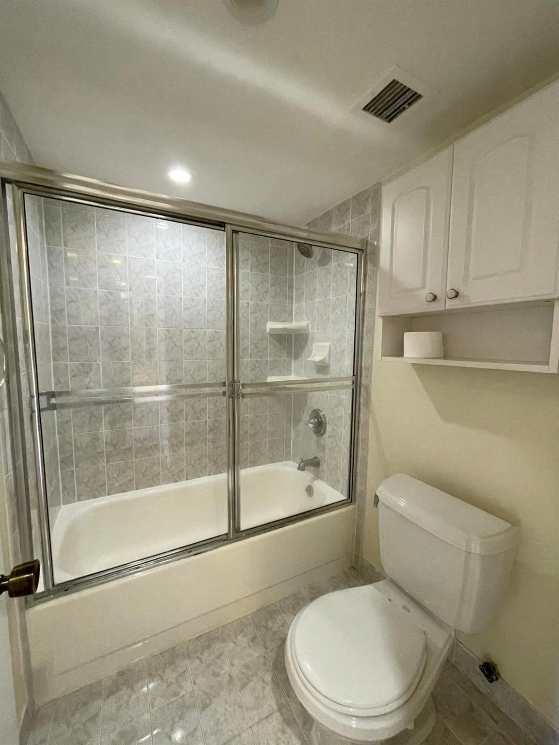 9 Royal Palm Way, #106