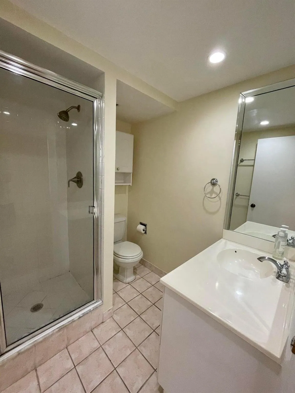 9 Royal Palm Way, #106