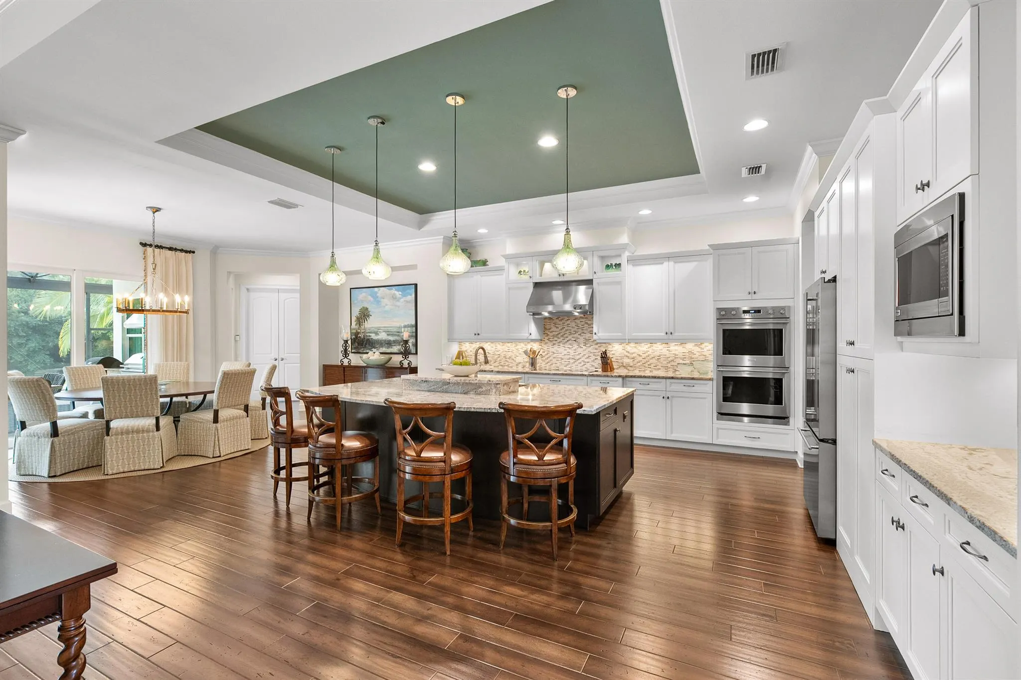 6633 SW Silver Wolf Drive