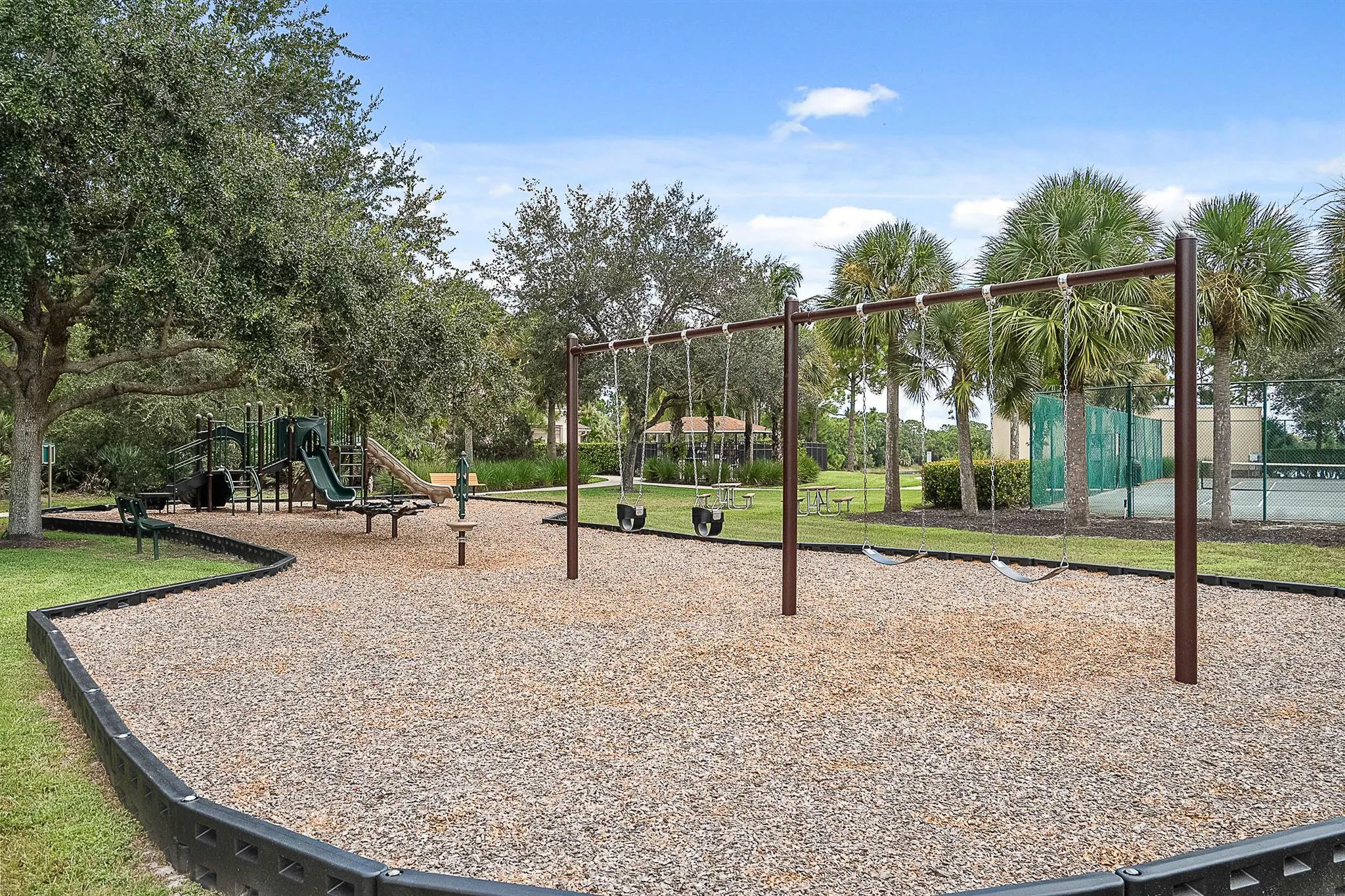 6633 SW Silver Wolf Drive